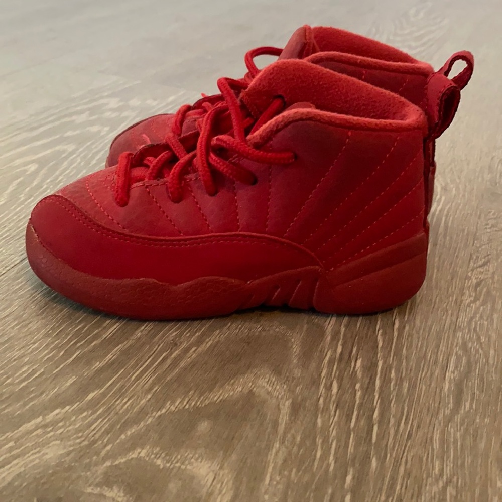 Retro Jordan 12 (Toddler)
